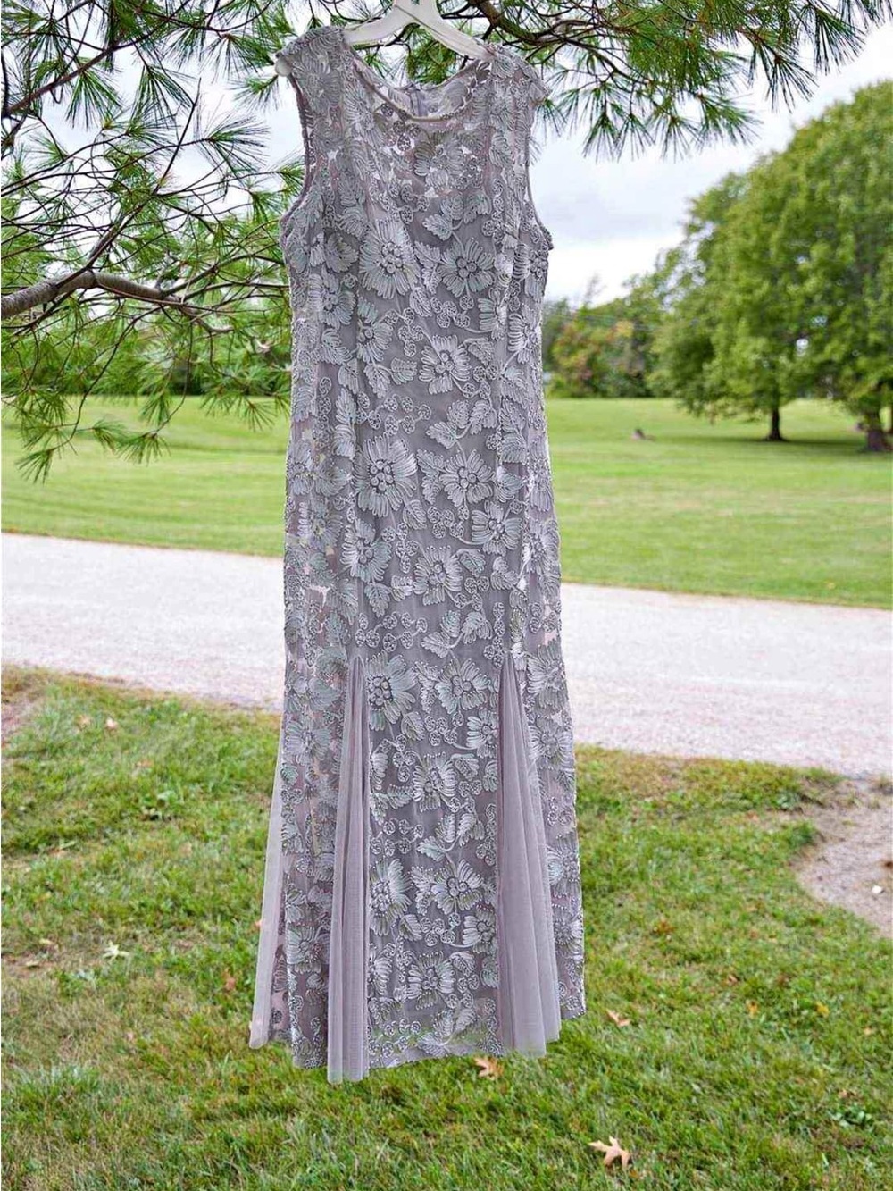 Alex Evenings Sleeveless Floral Lace Maxi Dress - Lavender Gray